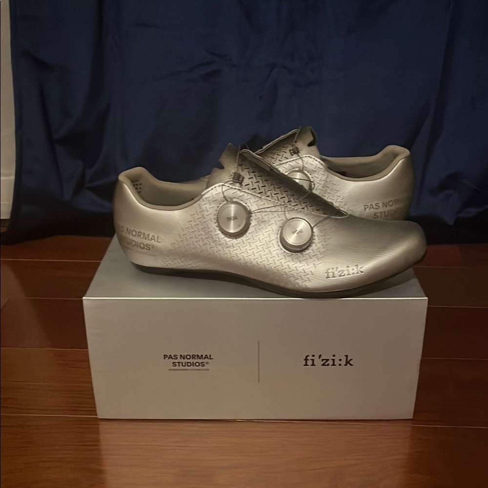 Pas Normal Studios x Fizik - Mechanism Road Shoe